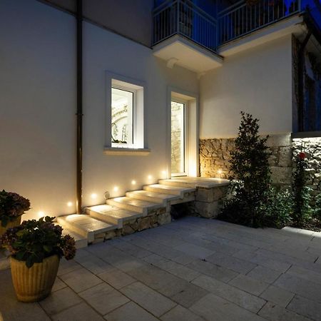 カステル・ディ・サングロ Garni Il Concale Bed & Breakfast エクステリア 写真