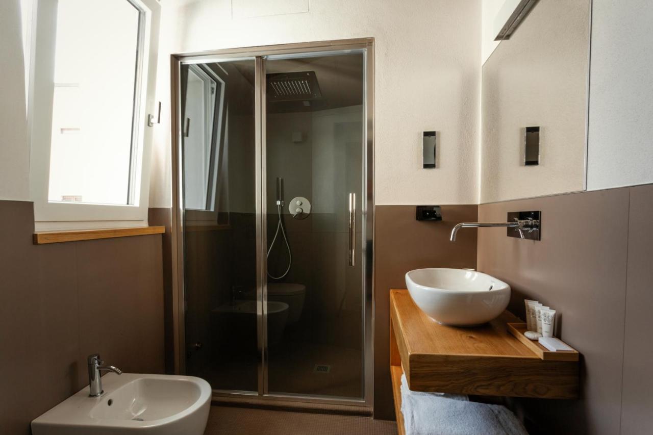 カステル・ディ・サングロ Garni Il Concale Bed & Breakfast エクステリア 写真